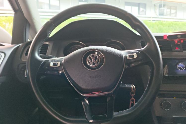 Used Volkswagen Golf 2015 1.4TSI Automatic Comfort Model Steering Wheel