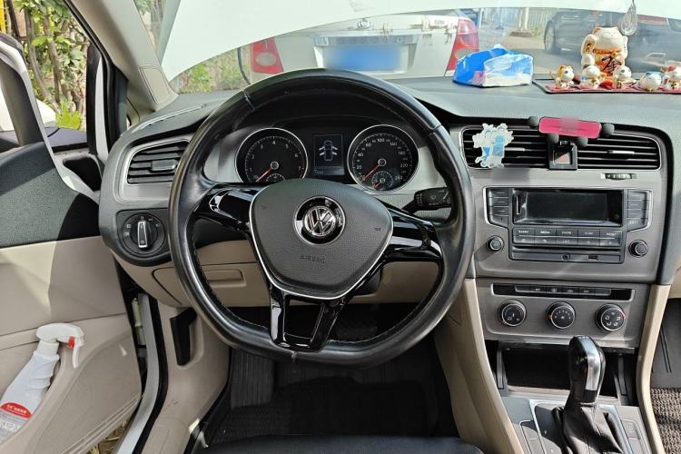 Used Volkswagen Golf 2015 1.4TSI Automatic Comfort Model Steering Wheel