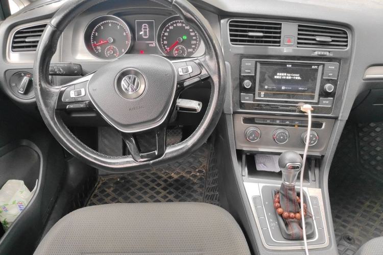 Used Volkswagen Golf 2015 1.4TSI Automatic Comfort Model Steering Wheel