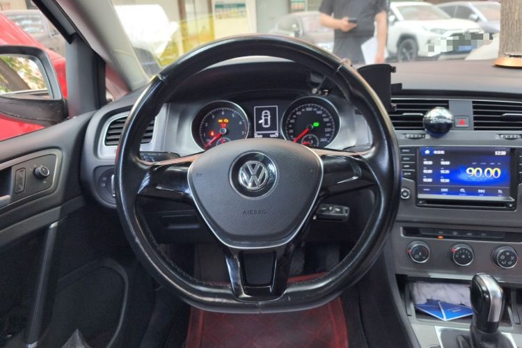 Used Volkswagen Golf 2015 1.4TSI Automatic Comfort Model Steering Wheel