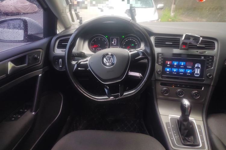Used Volkswagen Golf 2015 1.4TSI Automatic Comfort Model Steering Wheel