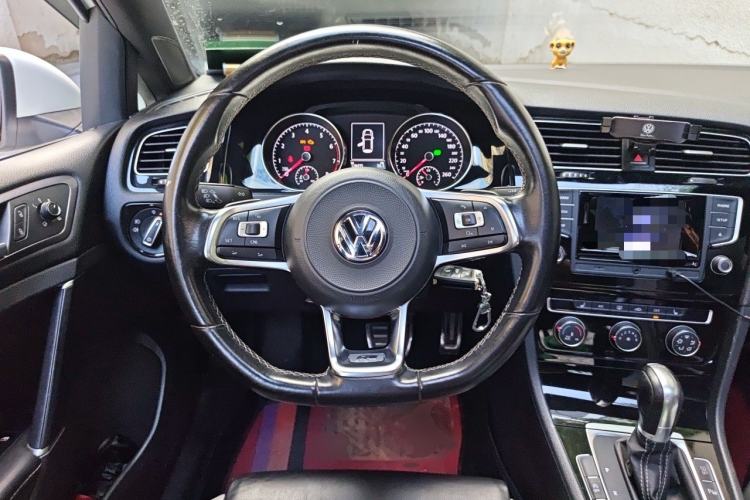 Used Volkswagen Golf 2015 1.4TSI Automatic R-Line Steering Wheel