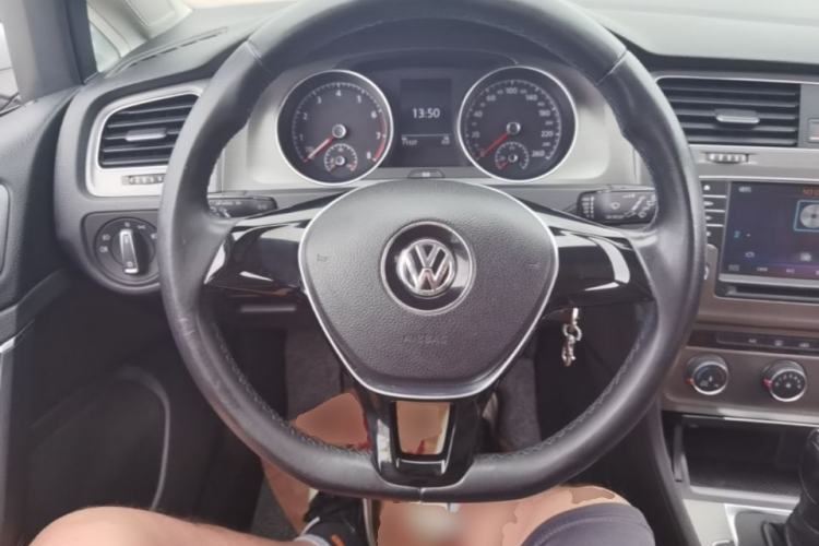 Used Volkswagen Golf 2015 1.4TSI Automatic Comfort Model Steering Wheel