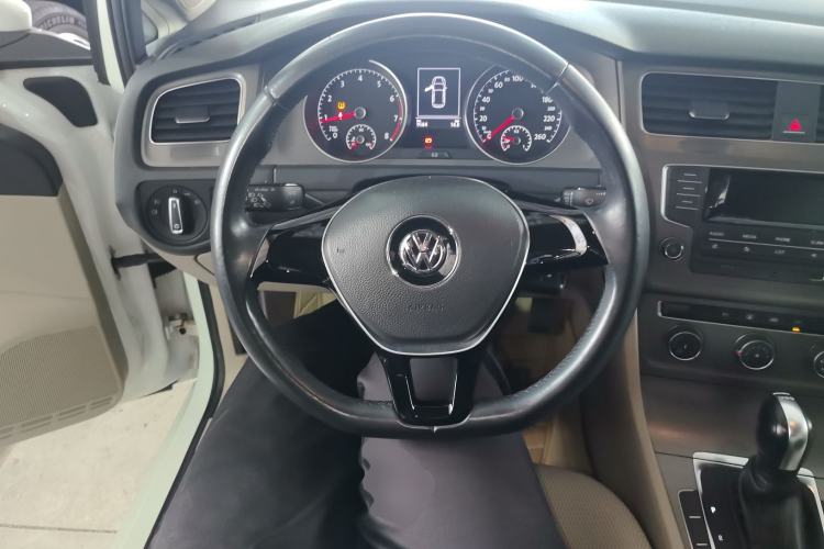 Used Volkswagen Golf 2015 1.4TSI Automatic Comfort Model Steering Wheel