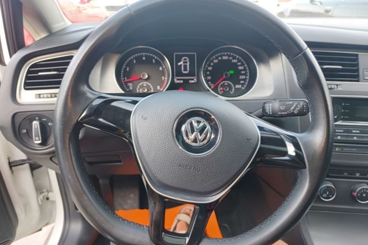 Used Volkswagen Golf 2015 1.4TSI Automatic Comfort Model Steering Wheel