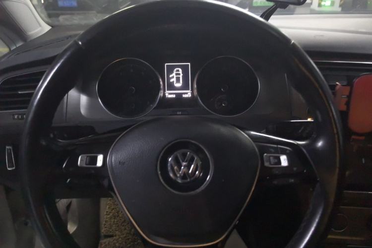 Used Volkswagen Golf 2015 1.4TSI Automatic Comfort Model Steering Wheel