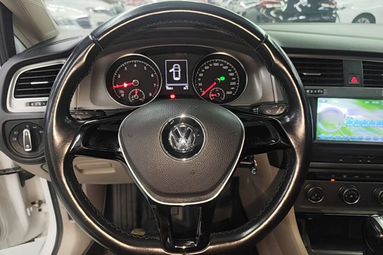 Used Volkswagen Golf 2015 1.4TSI Automatic Comfort Model Steering Wheel