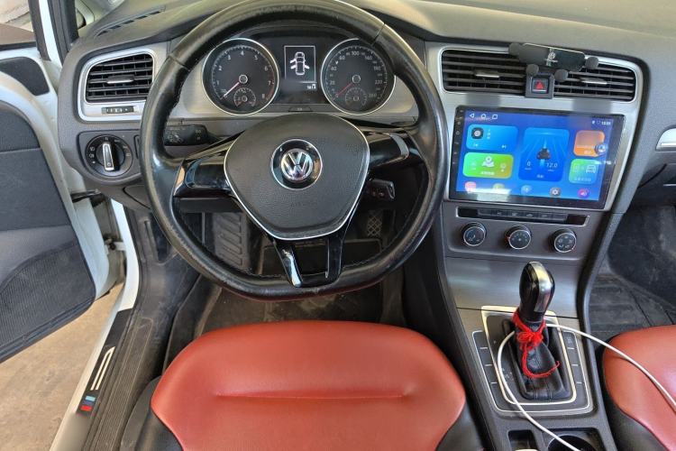 Used Volkswagen Golf 2015 1.4TSI Automatic Comfort Model Steering Wheel