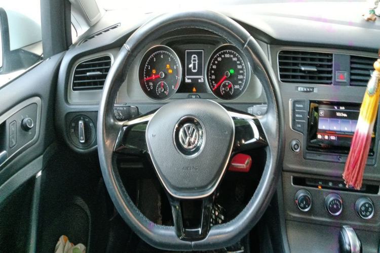 Used Volkswagen Golf 2015 1.4TSI Automatic Comfort Model Steering Wheel