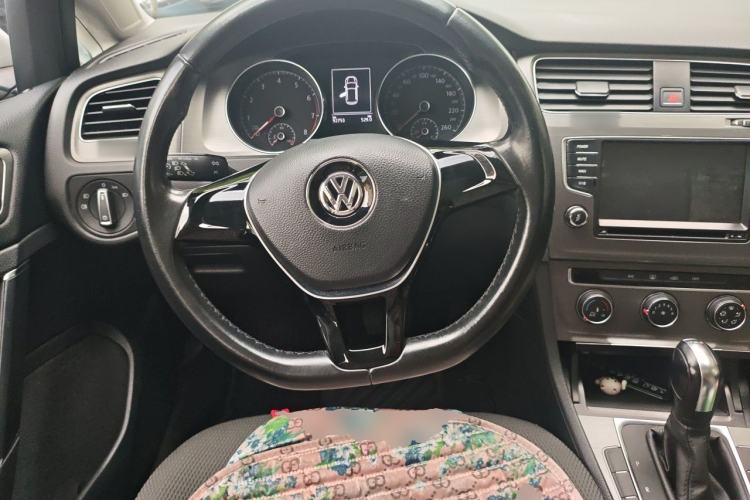 Used Volkswagen Golf 2015 1.4TSI Automatic Comfort Model Steering Wheel