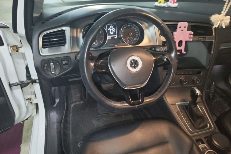 Used Volkswagen Golf 2015 1.4TSI Automatic Comfort Model Steering Wheel