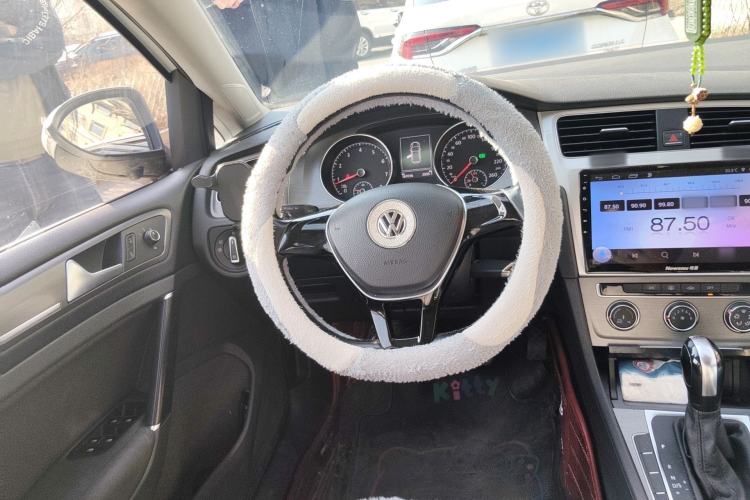 Used Volkswagen Golf 2015 1.4TSI Automatic Comfort Model Steering Wheel