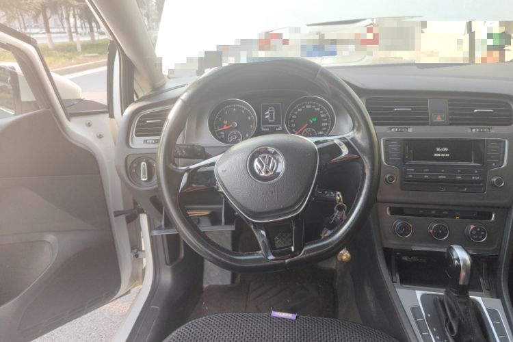Used Volkswagen Golf 2015 1.4TSI Automatic Comfort Model Steering Wheel