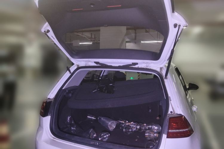 Used Volkswagen Golf 2015 1.4TSI Automatic Comfort Model Trunk