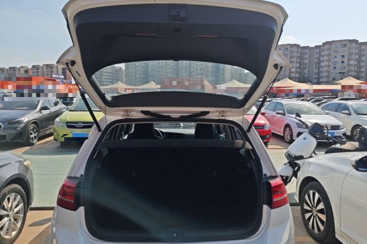 Used Volkswagen Golf 2015 1.4TSI Automatic Comfort Model Trunk