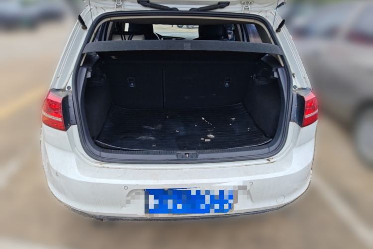 Used Volkswagen Golf 2015 1.4TSI Automatic Comfort Model Trunk