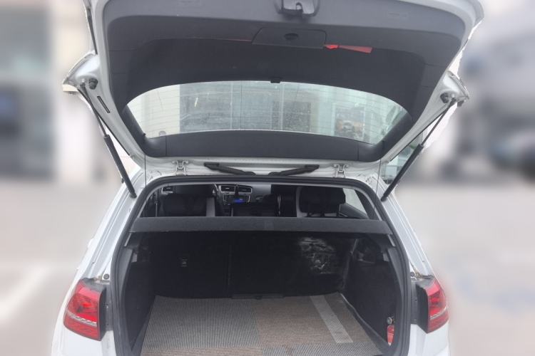 Used Volkswagen Golf 2015 1.4TSI Automatic Comfort Model Trunk