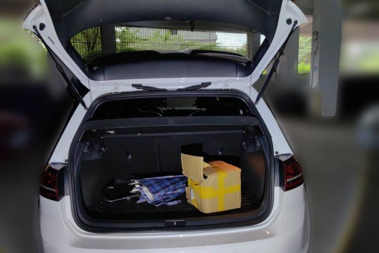 Used Volkswagen Golf 2015 1.4TSI Automatic R-Line Trunk