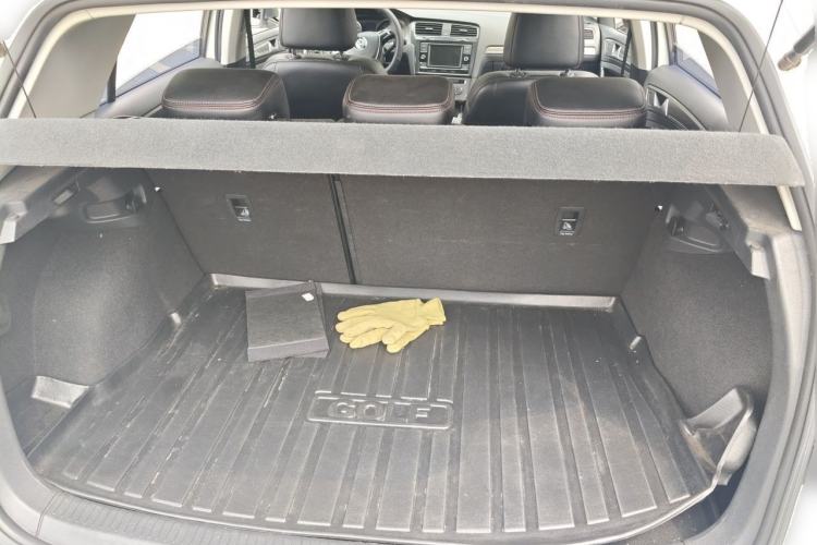 Used Volkswagen Golf 2015 1.4TSI Automatic Comfort Model Trunk