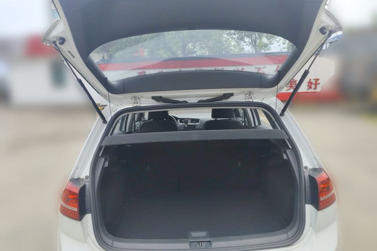 Used Volkswagen Golf 2015 1.4TSI Automatic Comfort Model Trunk