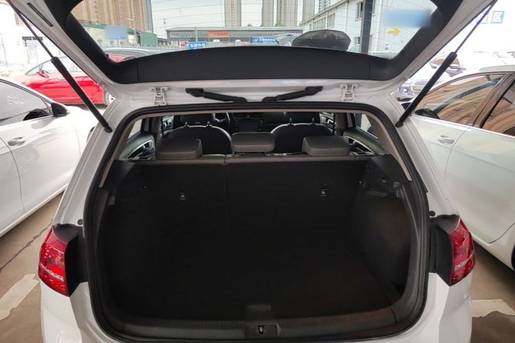 Used Volkswagen Golf 2015 1.4TSI Automatic Flagship Model Trunk
