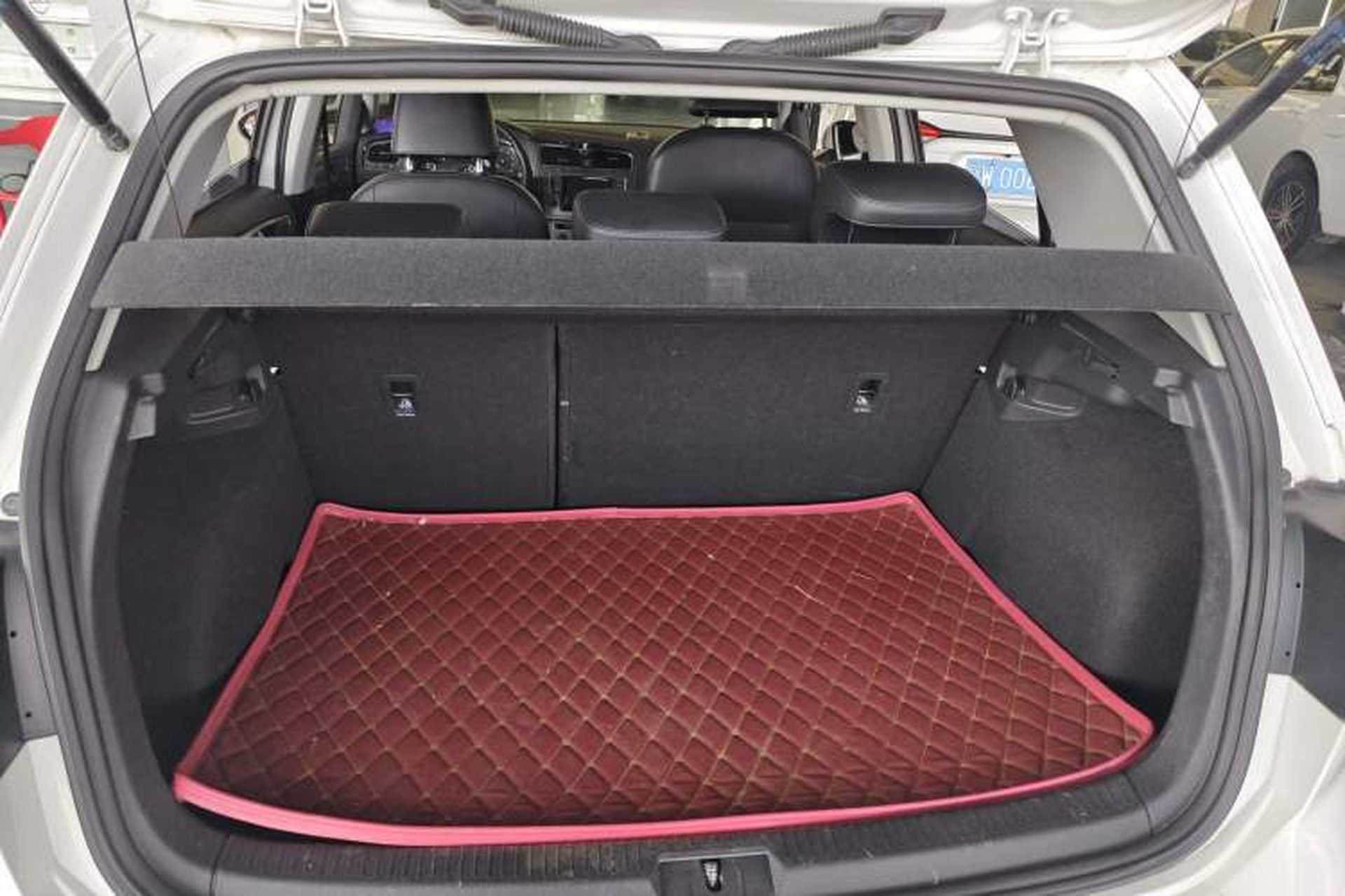 Used Volkswagen Golf 2015 1.4TSI Automatic Luxury Model Trunk