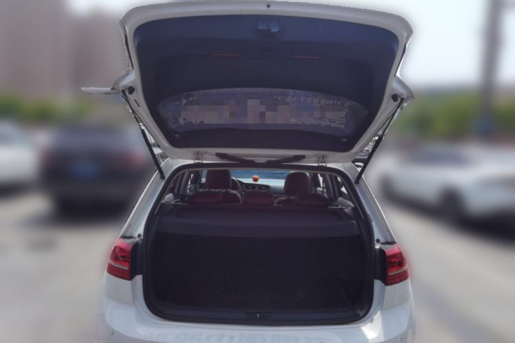 Used Volkswagen Golf 2015 1.4TSI Automatic Comfort Model Trunk