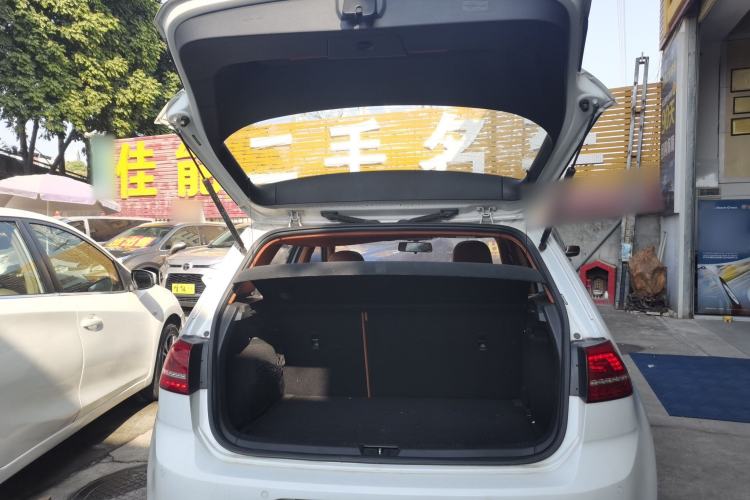Used Volkswagen Golf 2015 1.4TSI Automatic Comfort Model Trunk