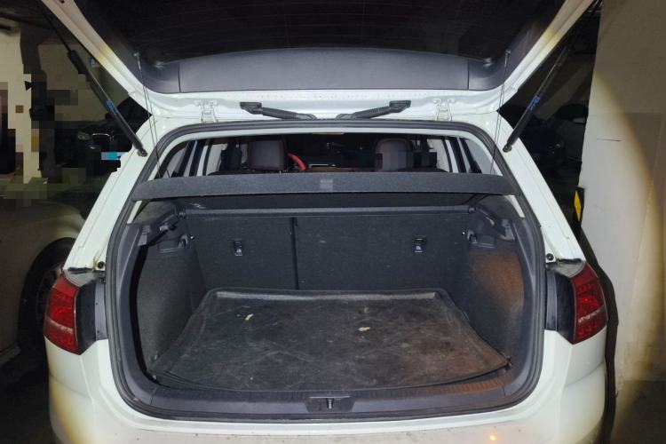 Used Volkswagen Golf 2015 1.4TSI Automatic Comfort Model Trunk