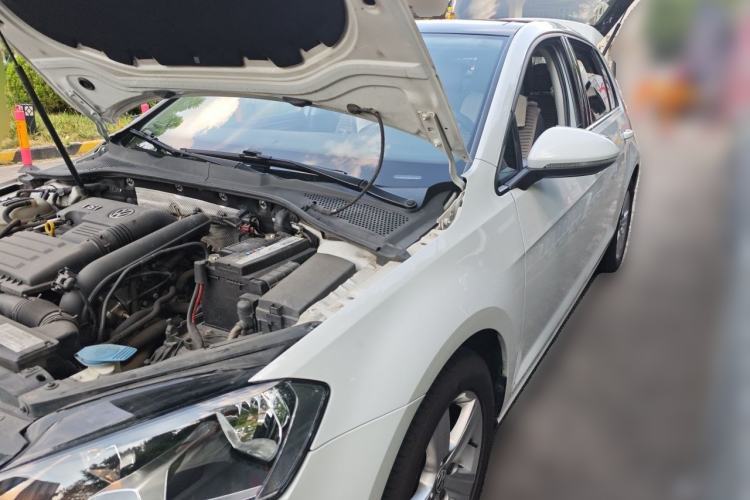 Used Volkswagen Golf 2015 1.4TSI Automatic Comfort Model Guazi used car, China used car export, Used car for sale, Used  cars, Cheapest cars for sale