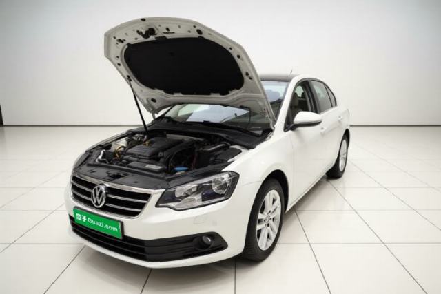 Ojetý Volkswagen Golf 2015 1.4TSI Automatic Comfort Model