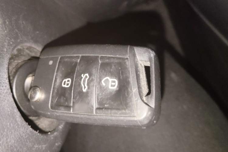Used Volkswagen Golf 2015 1.4TSI Automatic Comfort Model Vehicle Key