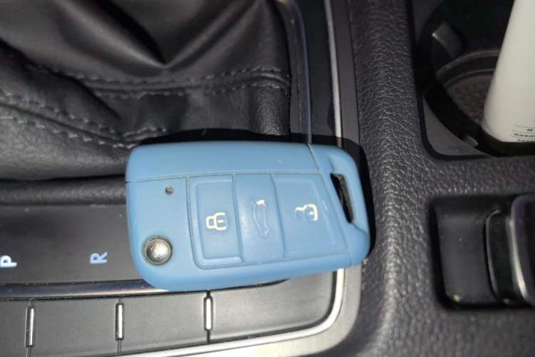 Used Volkswagen Golf 2015 1.4TSI Automatic Luxury Model Vehicle Key