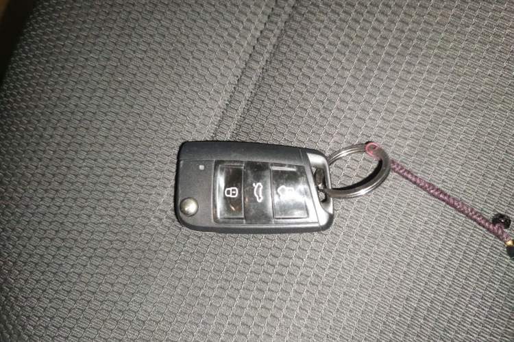 Used Volkswagen Golf 2015 1.4TSI Automatic Comfort Model Vehicle Key