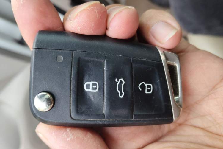Used Volkswagen Golf 2015 1.4TSI Manual Comfort Model Vehicle Key