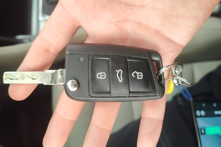 Used Volkswagen Golf 2015 1.6L Automatic Comfort Model Vehicle Key