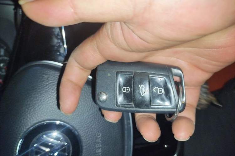 Used Volkswagen Golf 2015 1.4TSI Automatic Comfort Model Vehicle Key