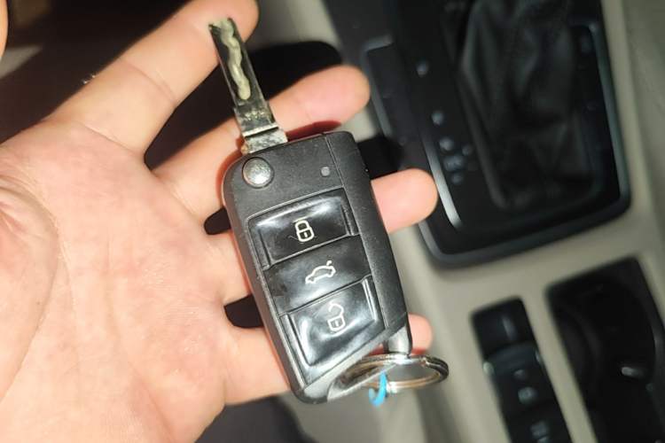Used Volkswagen Golf 2015 1.4TSI Automatic Comfort Model Vehicle Key