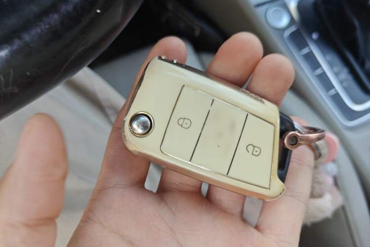 Used Volkswagen Golf 2015 1.4TSI Automatic Luxury Model Vehicle Key
