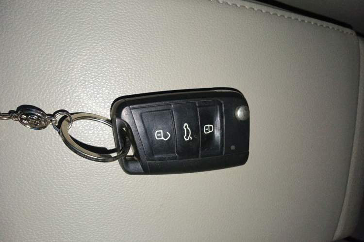 Used Volkswagen Golf 2015 1.4TSI Automatic Luxury Model Vehicle Key