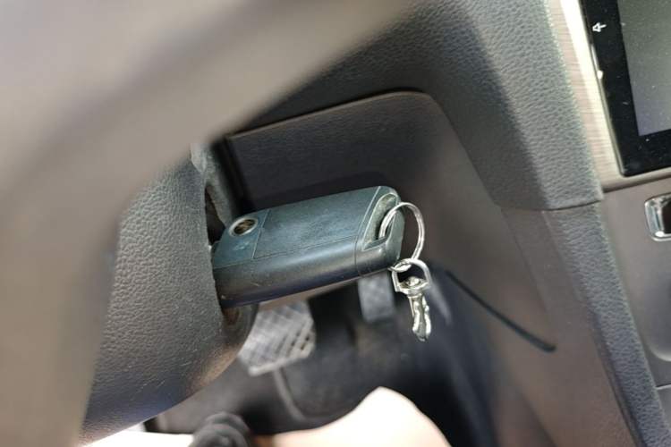 Used Volkswagen Golf 2015 1.6L Automatic Fashion Model Vehicle Key