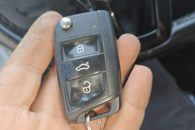 Used Volkswagen Golf 2015 1.4TSI Automatic Luxury Model Vehicle Key