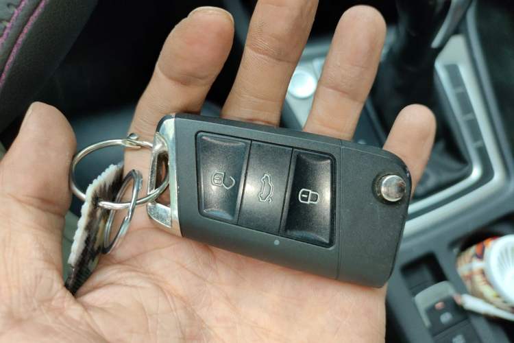 Used Volkswagen Golf 2015 1.6L Automatic Comfort Model Vehicle Key