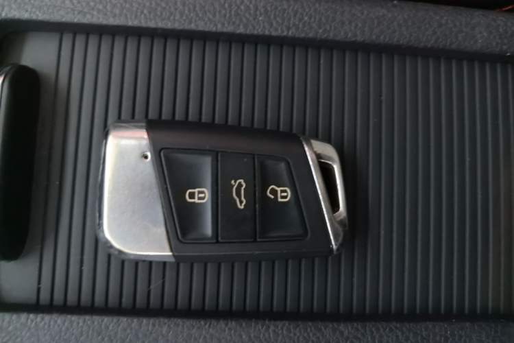 Used Volkswagen Golf 2015 1.4TSI Automatic Comfort Model Vehicle Key