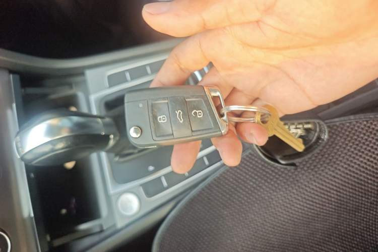 Used Volkswagen Golf 2015 1.4TSI Automatic Luxury Model Vehicle Key