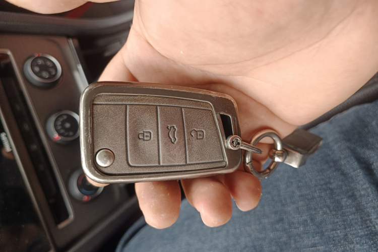 Used Volkswagen Golf 2015 1.6L Automatic Comfort Model Vehicle Key