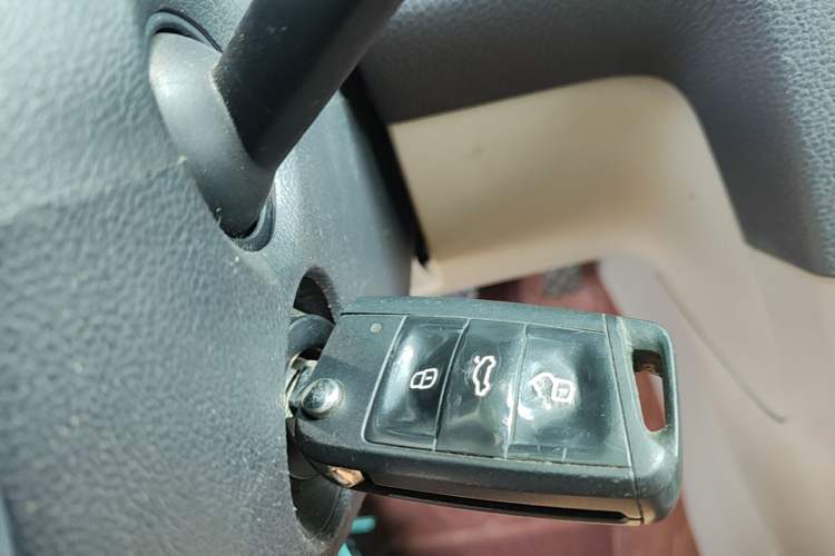 Used Volkswagen Golf 2015 1.4TSI Automatic Comfort Model Vehicle Key