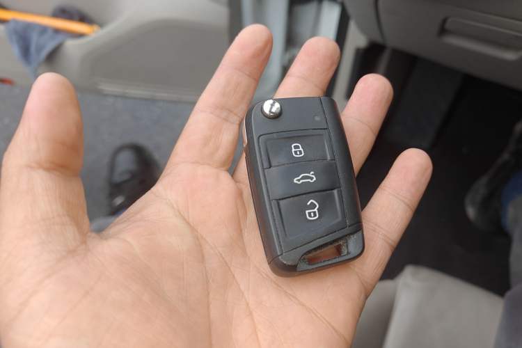 Used Volkswagen Golf 2015 1.4TSI Automatic Luxury Model Vehicle Key