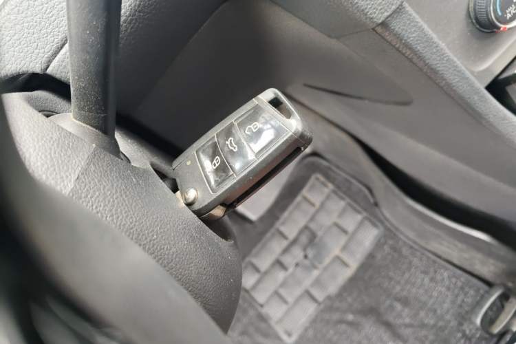 Used Volkswagen Golf 2015 1.4TSI Automatic Comfort Model Vehicle Key