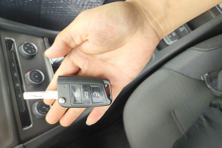 Used Volkswagen Golf 2015 1.4TSI Automatic Comfort Model Vehicle Key